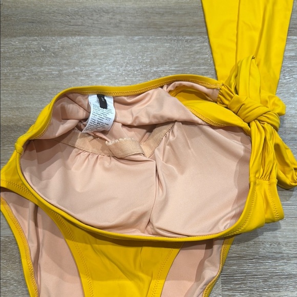 J. Crew Size 6 Yellow One-Shoulder Swim Suit One Piece - Picture 6 of 7